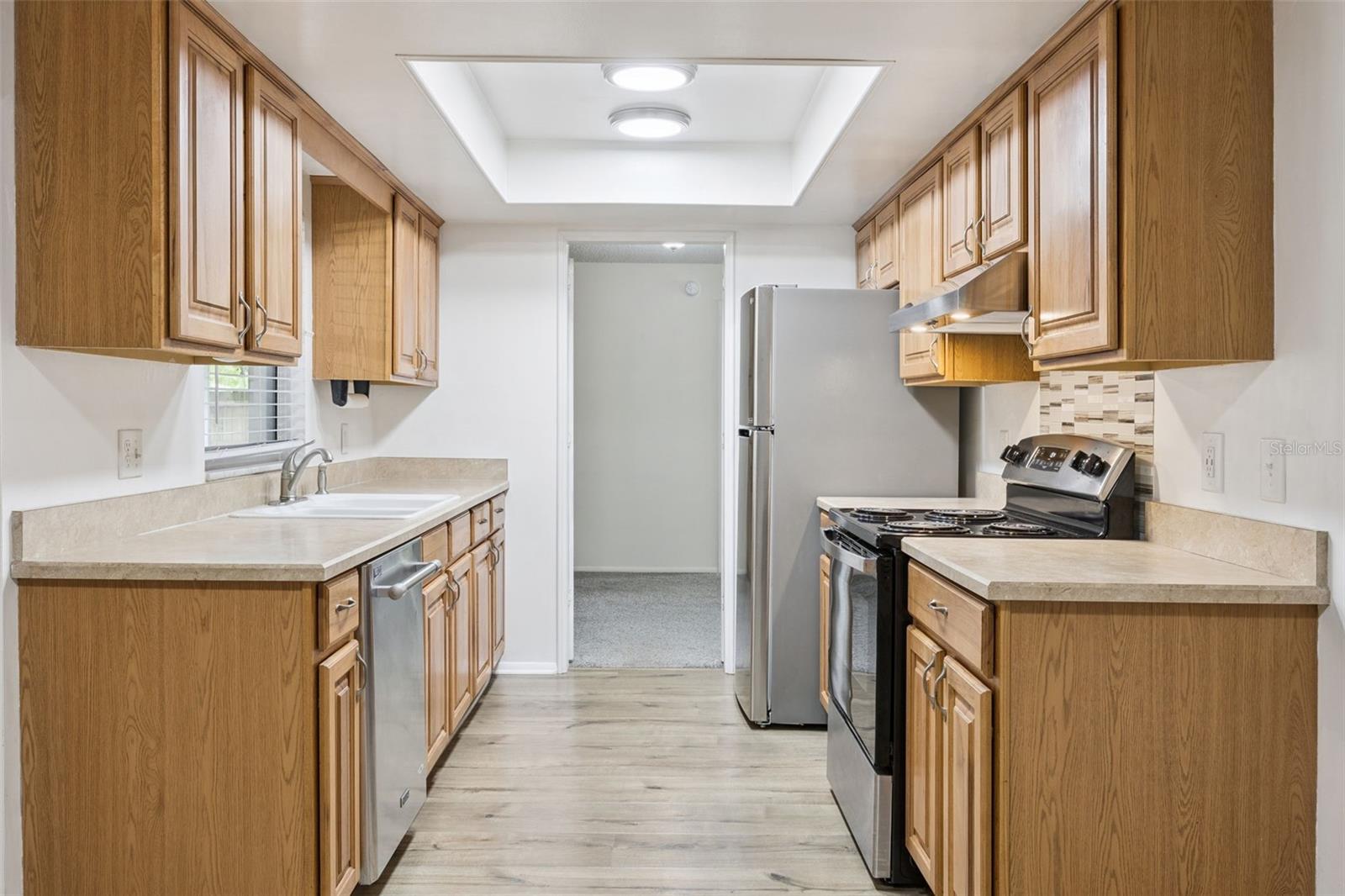 Image 11 of 36 For 706 Vandergrift Drive