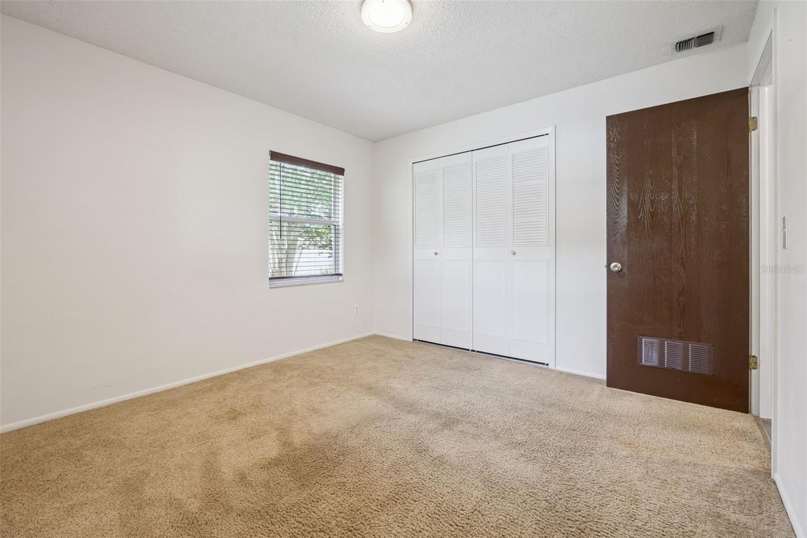 Image 20 of 36 For 706 Vandergrift Drive