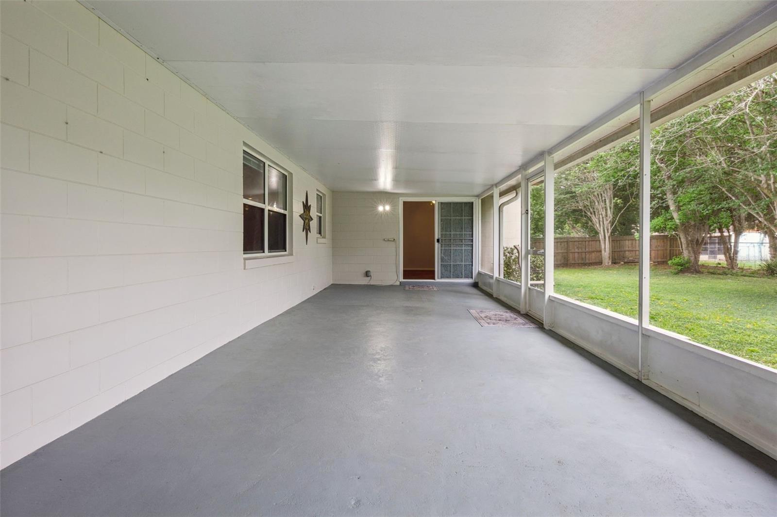 Image 27 of 36 For 706 Vandergrift Drive