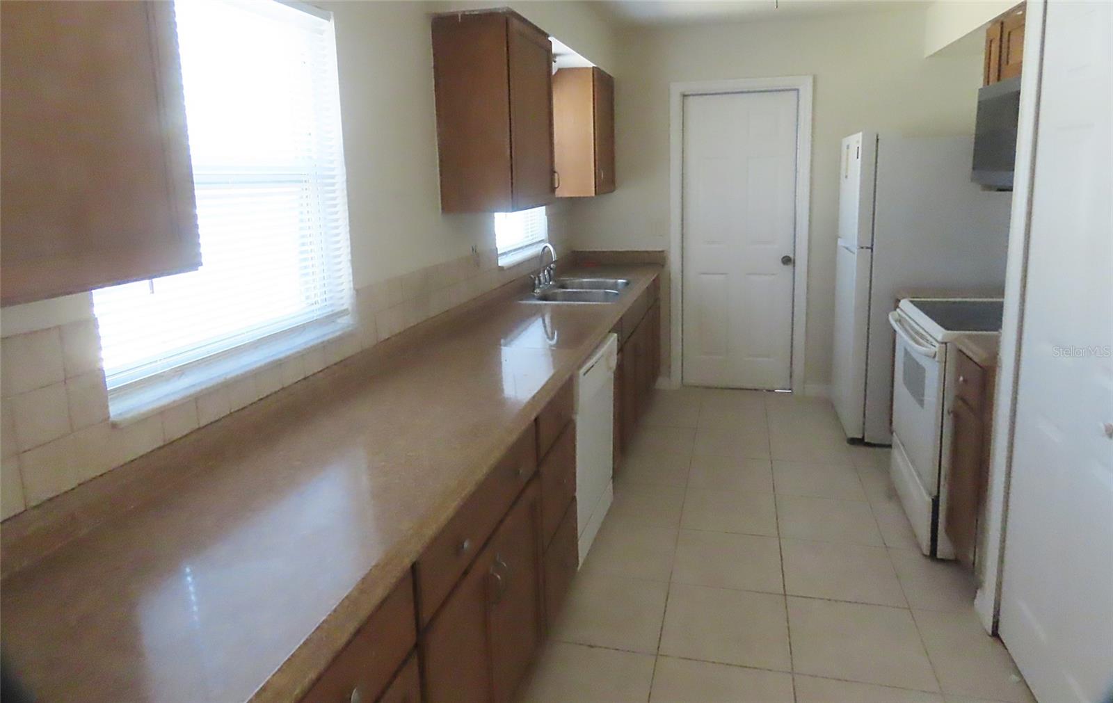 Image 5 of 14 For 749 Seminole Avenue