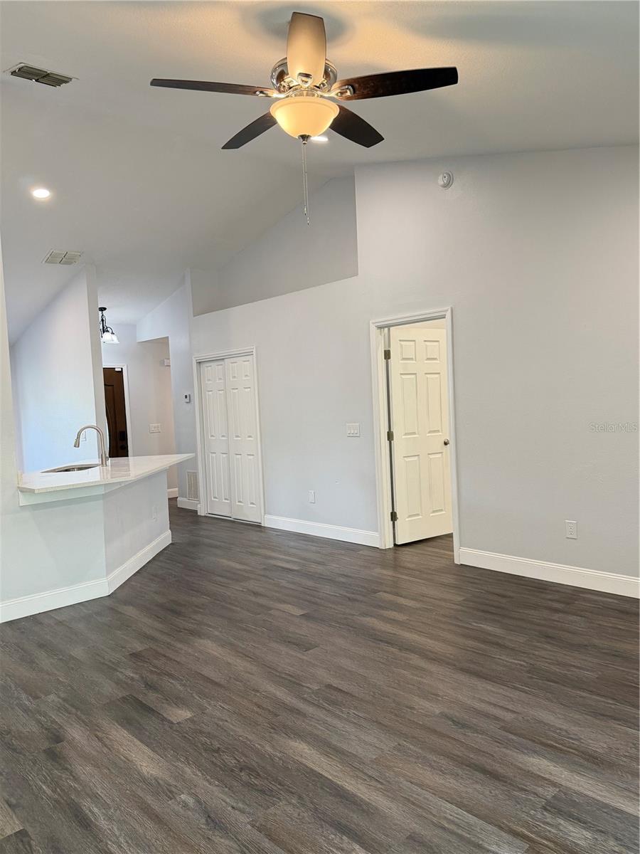 Image 11 of 29 For 100 Little Fox Avenue