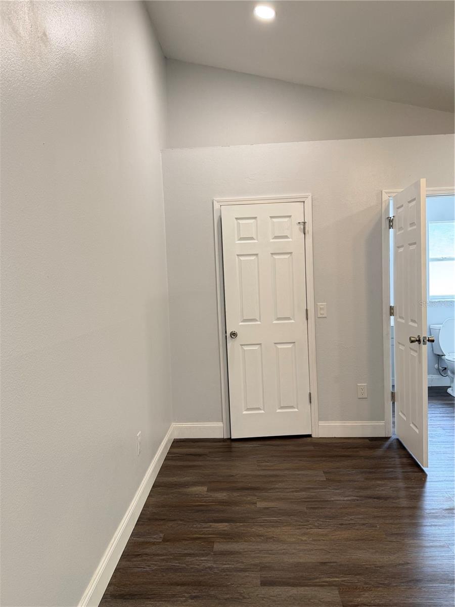 Image 14 of 29 For 100 Little Fox Avenue