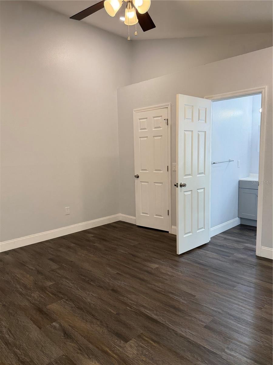 Image 15 of 29 For 100 Little Fox Avenue