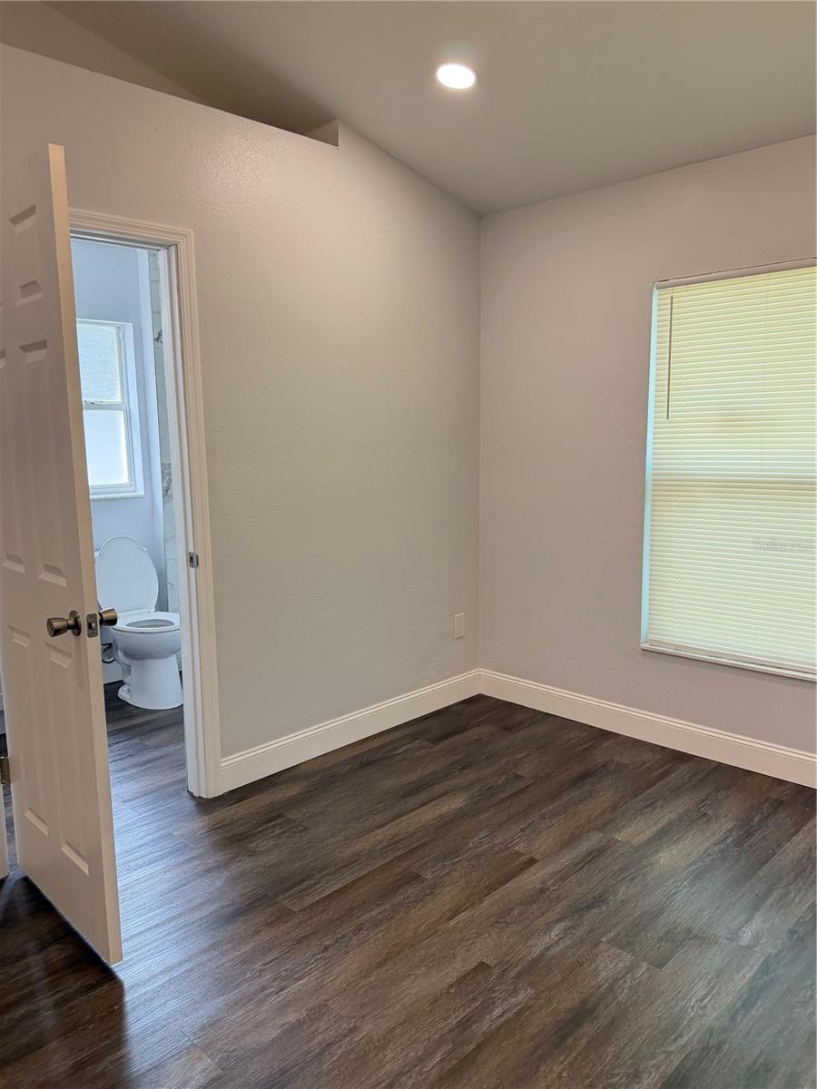 Image 16 of 29 For 100 Little Fox Avenue