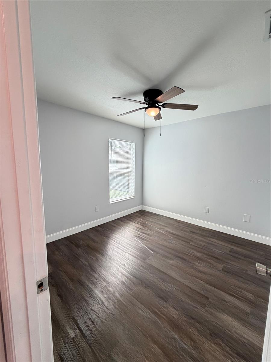 Image 21 of 29 For 100 Little Fox Avenue