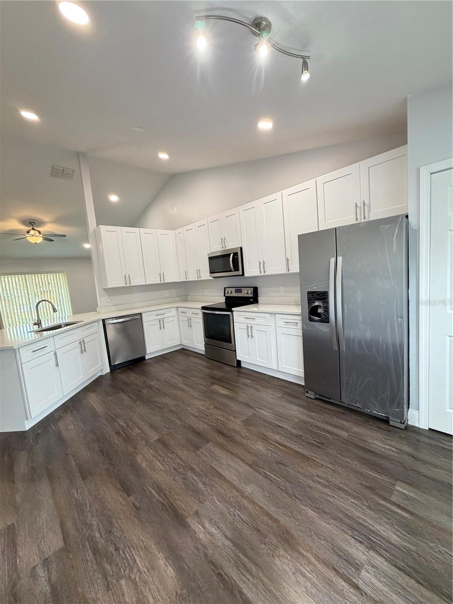 Image 5 of 29 For 100 Little Fox Avenue