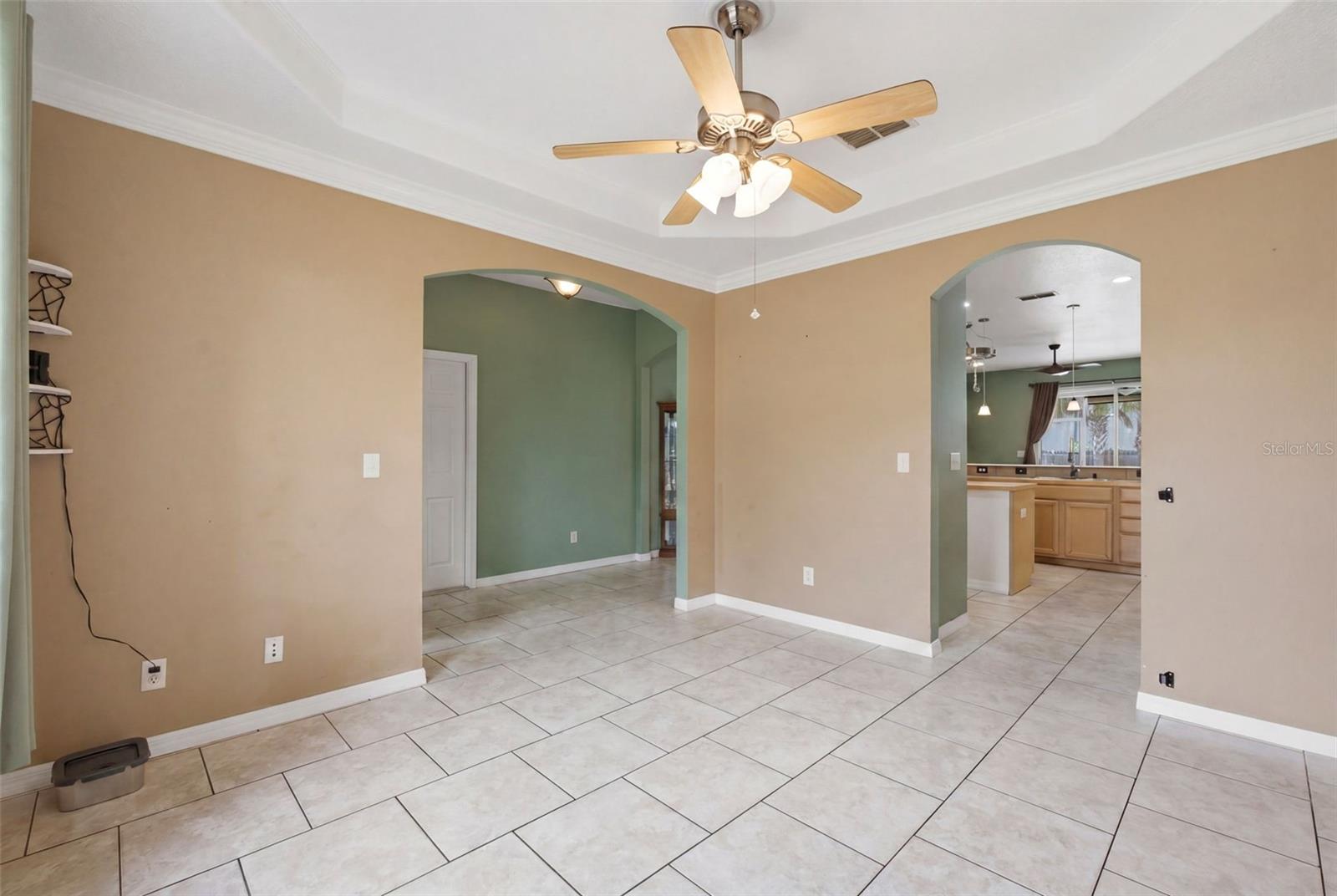 Image 14 of 28 For 35937 Dawn Drive