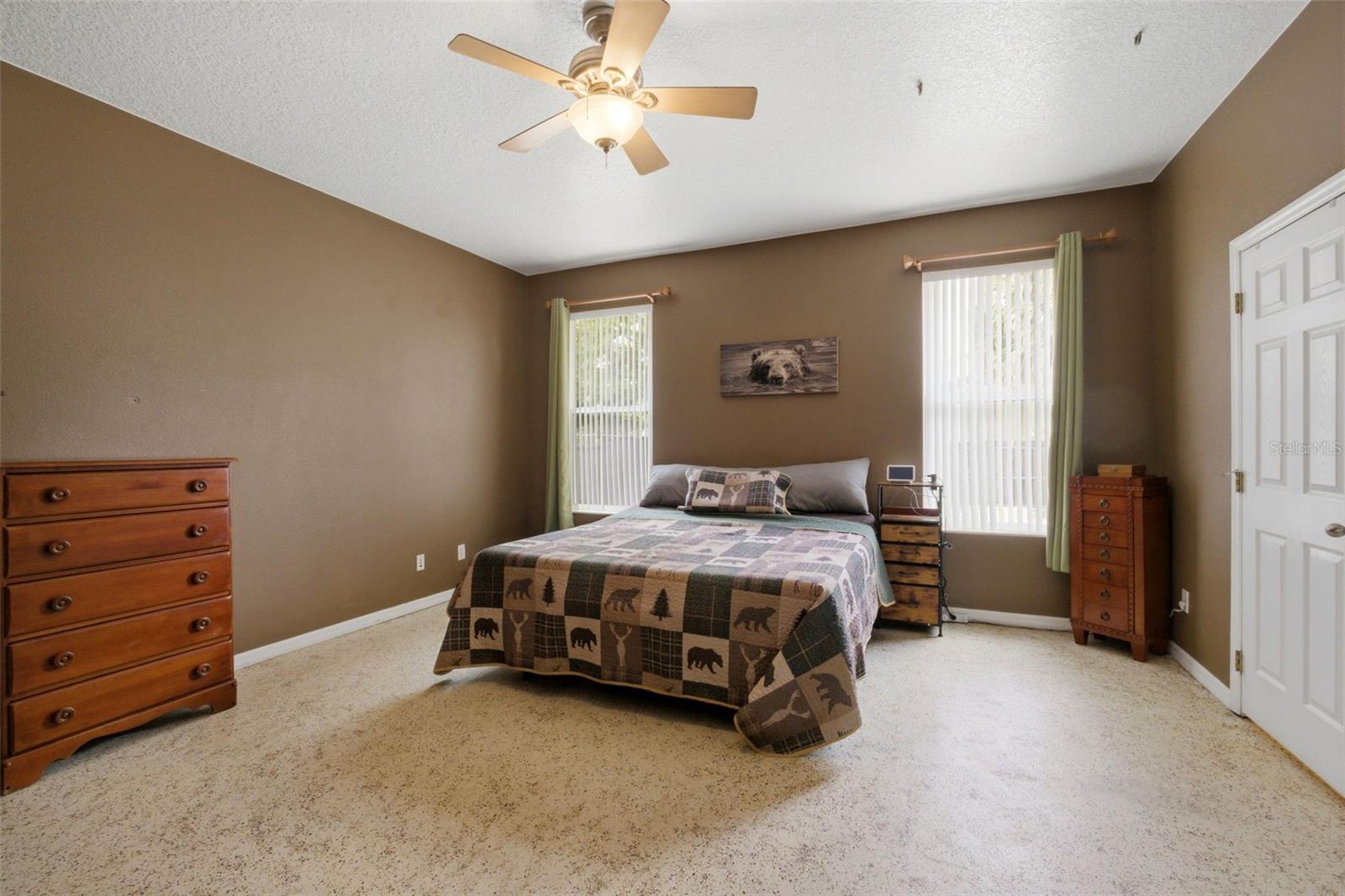 Image 16 of 28 For 35937 Dawn Drive