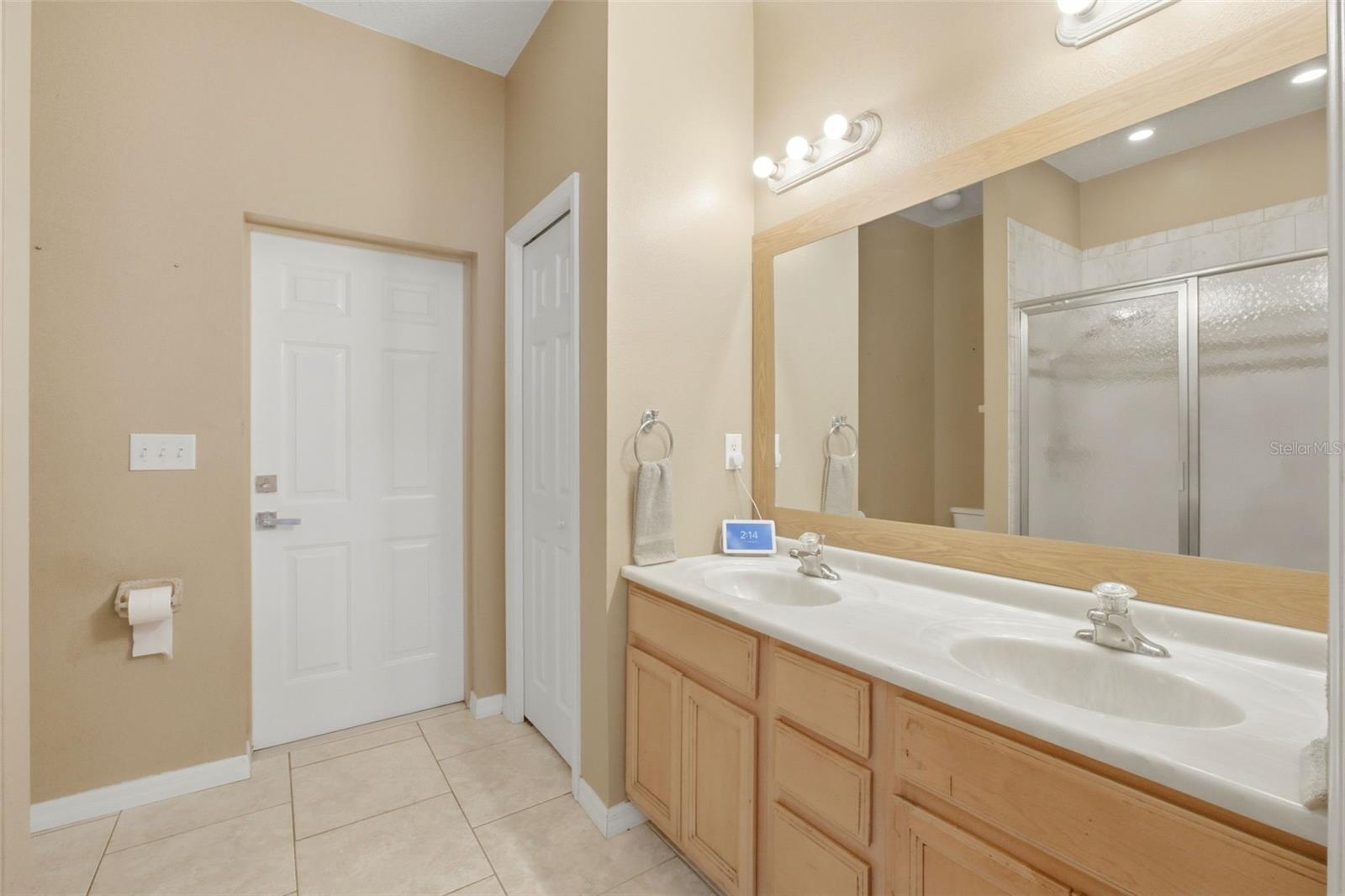 Image 18 of 28 For 35937 Dawn Drive