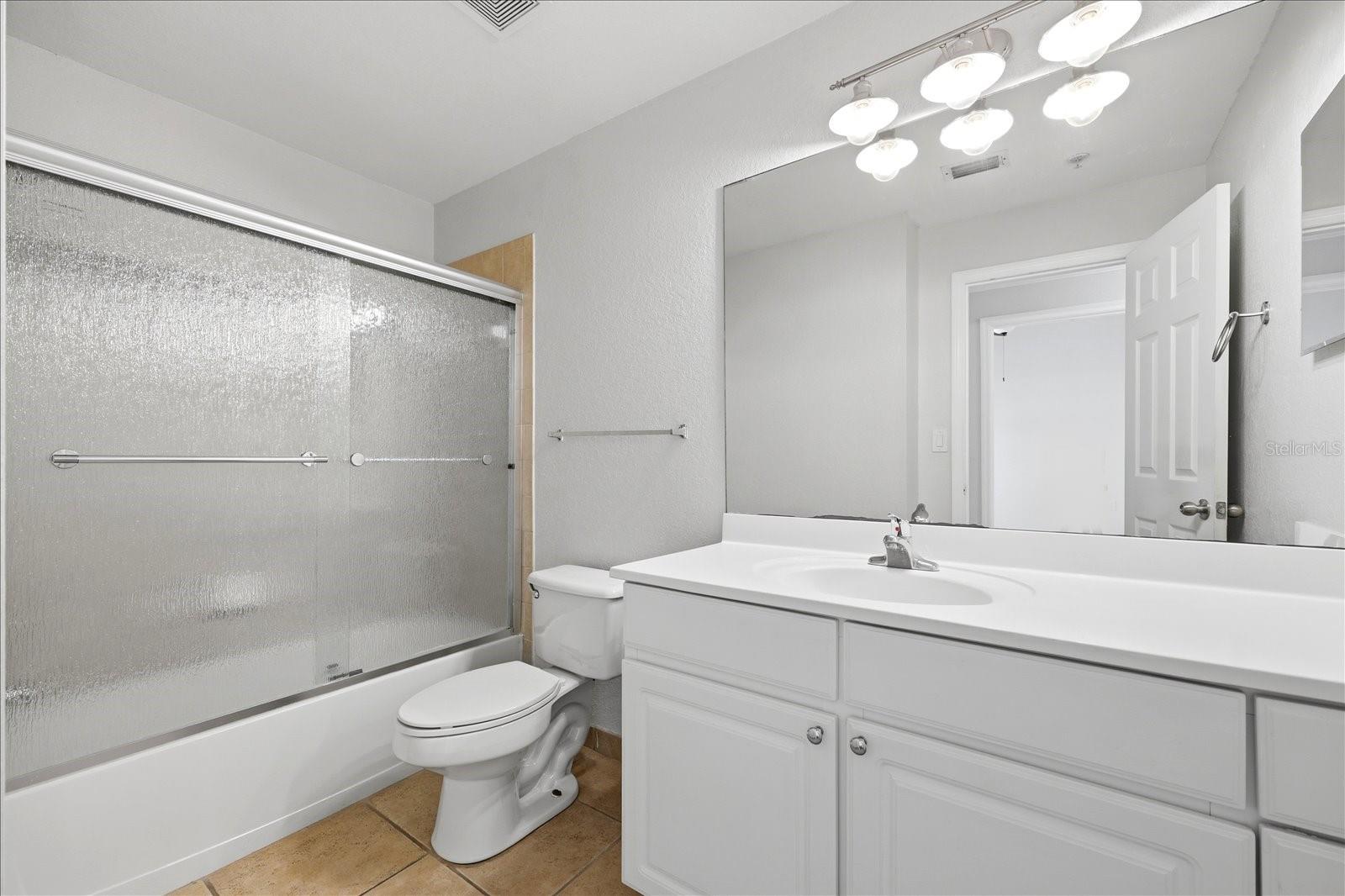 Image 14 of 35 For 5202 Hampton Beach Place 5202