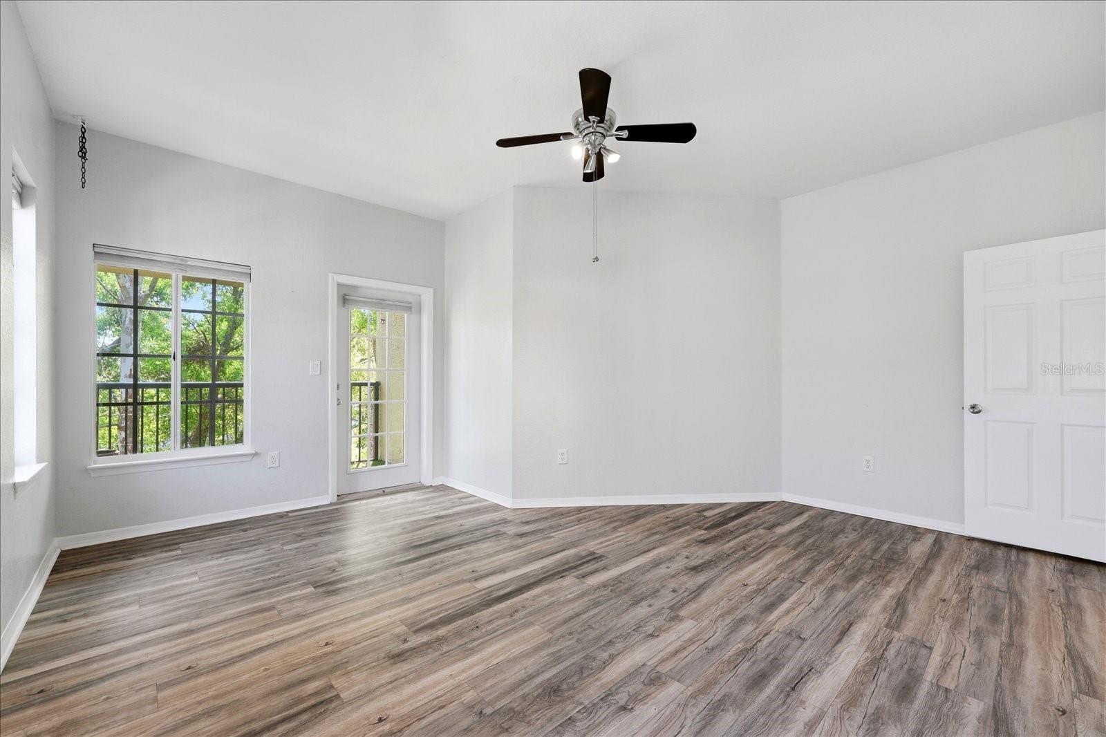 Image 20 of 35 For 5202 Hampton Beach Place 5202