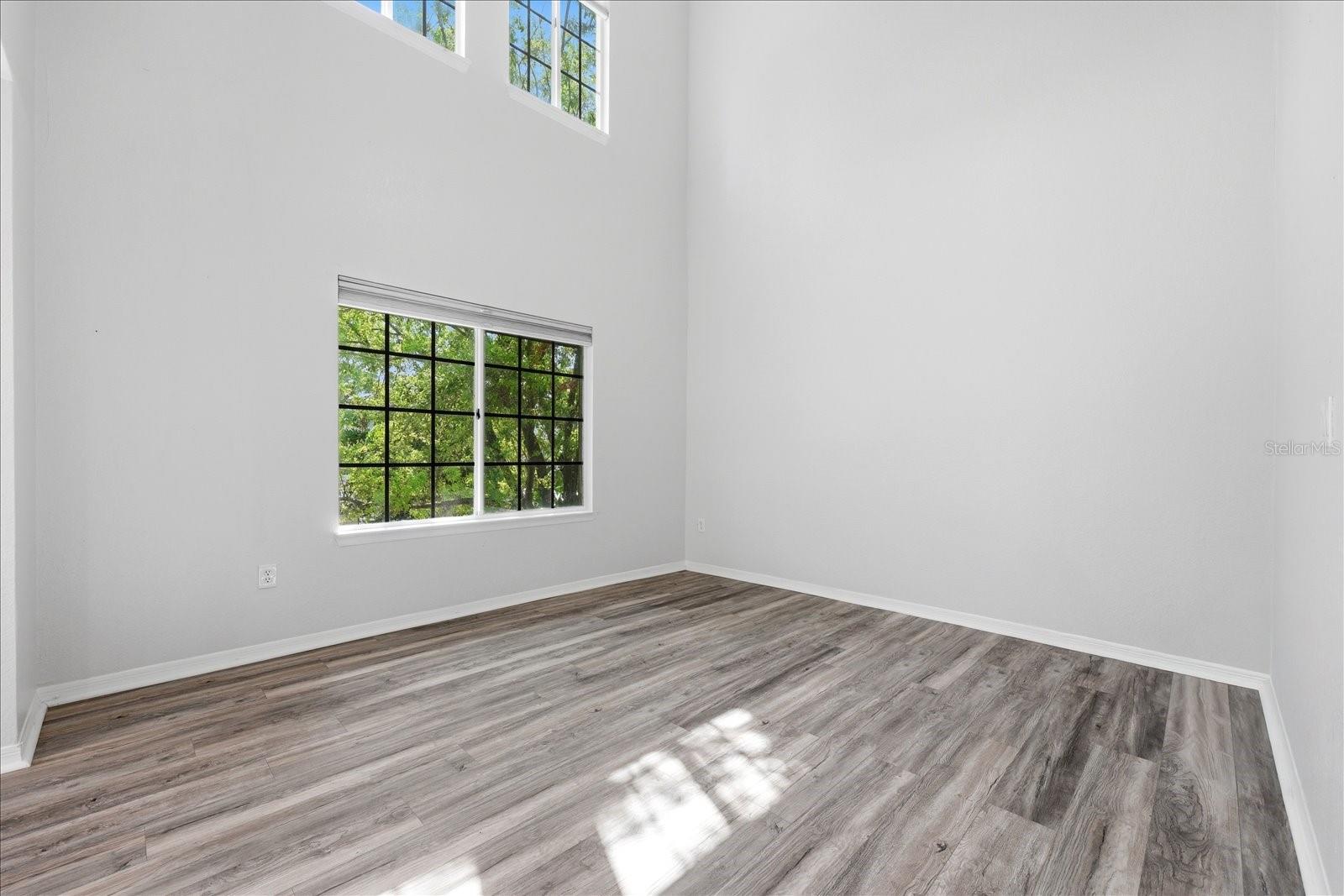 Image 5 of 35 For 5202 Hampton Beach Place 5202