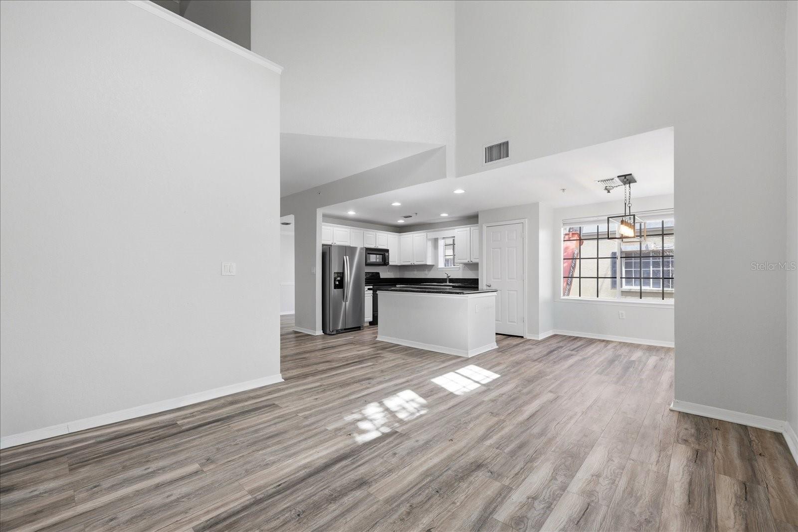 Image 6 of 35 For 5202 Hampton Beach Place 5202