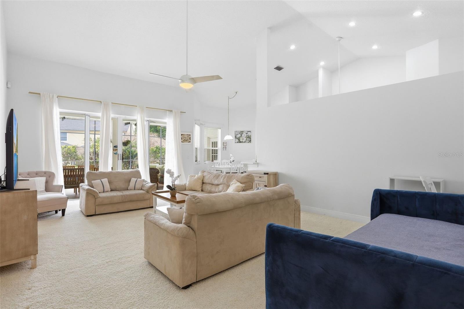 Image 19 of 59 For 10520 Gleam Court