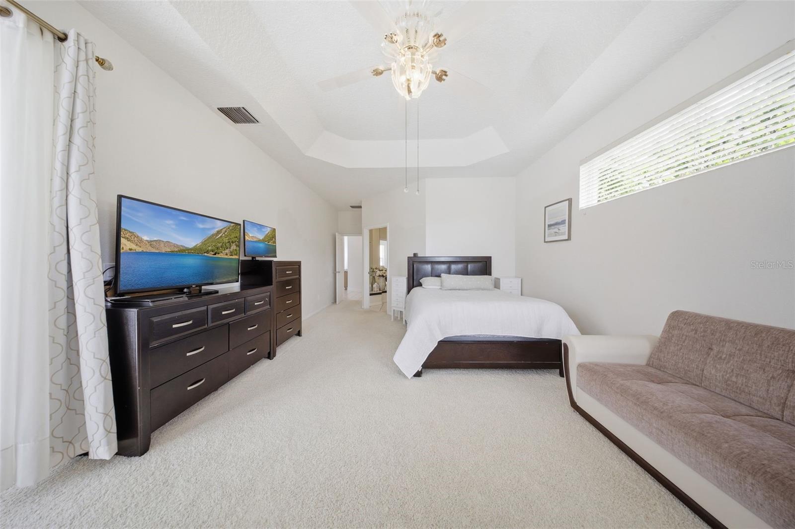 Image 21 of 59 For 10520 Gleam Court