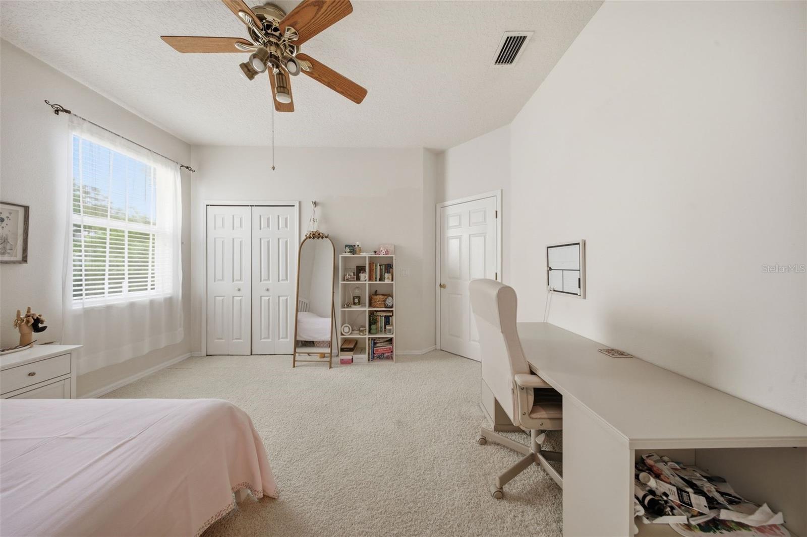 Image 28 of 59 For 10520 Gleam Court