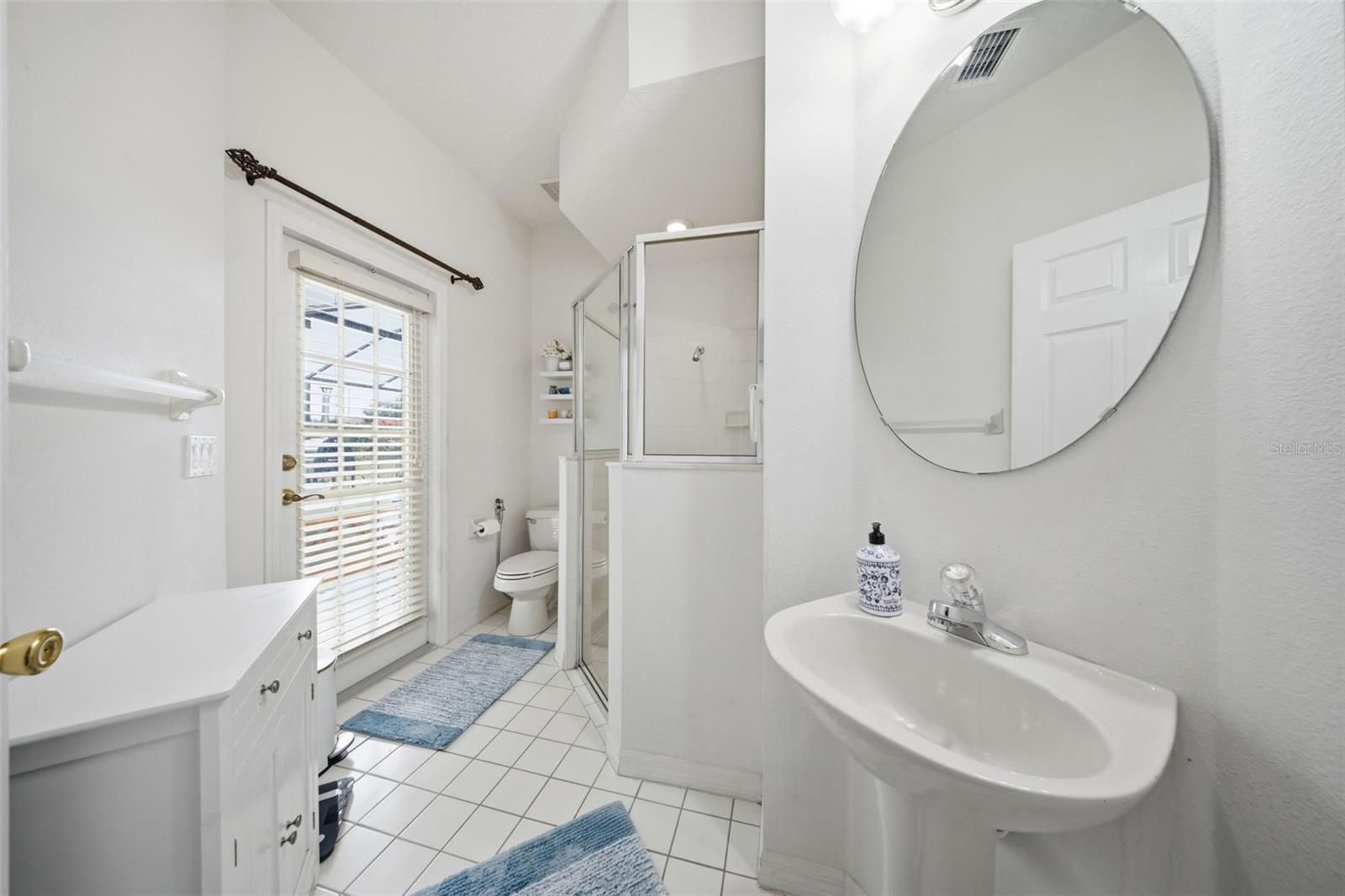 Image 33 of 59 For 10520 Gleam Court