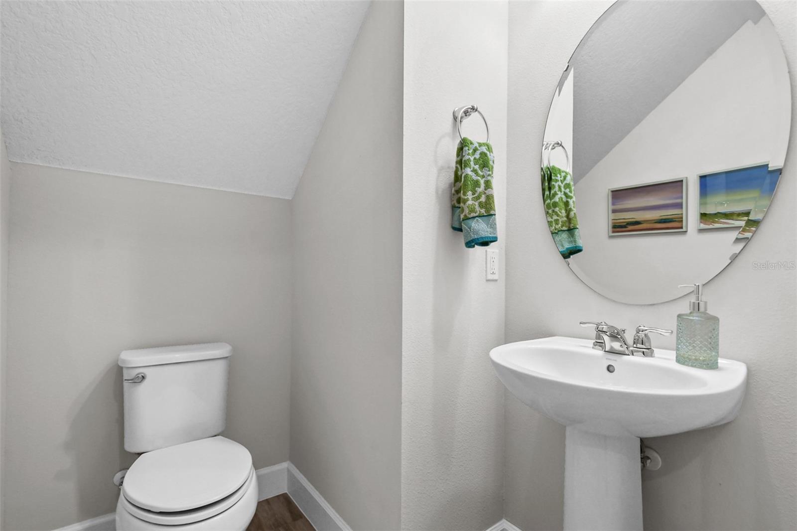 Image 17 of 20 For 6951 Nemours Parkway