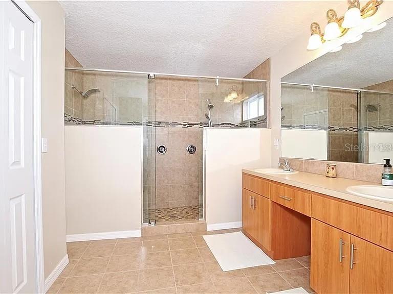 Image 28 of 38 For 14802 Yorkshire Run Drive