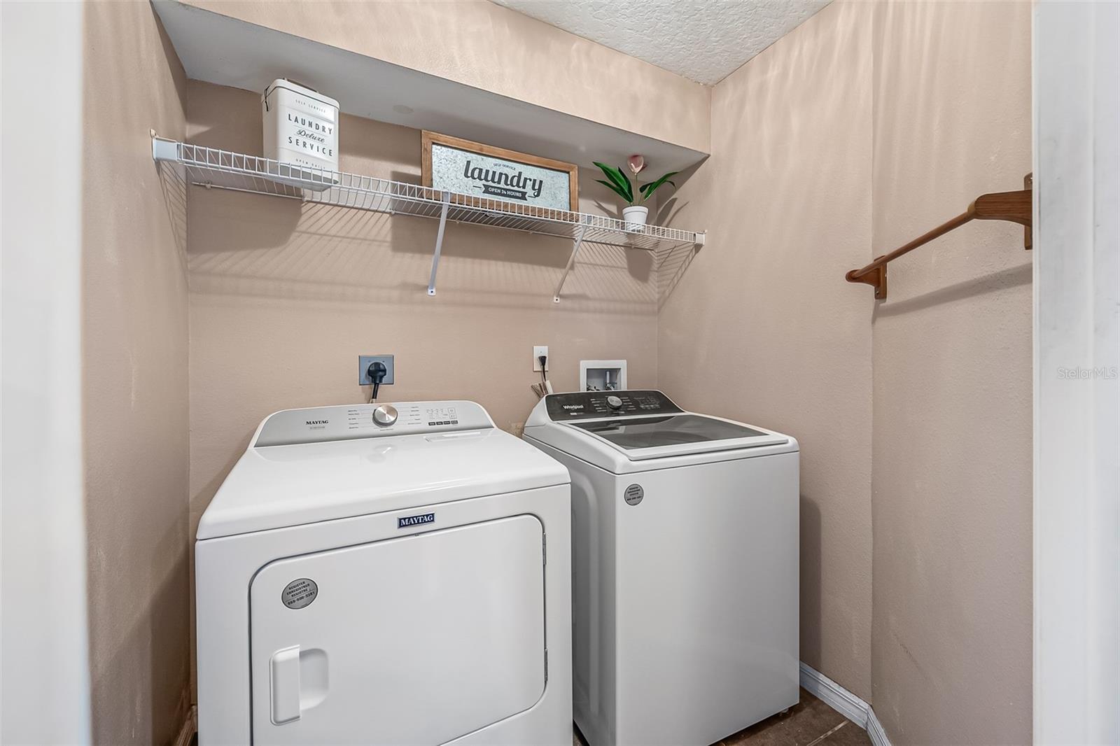 Image 15 of 56 For 112 Hurst Court