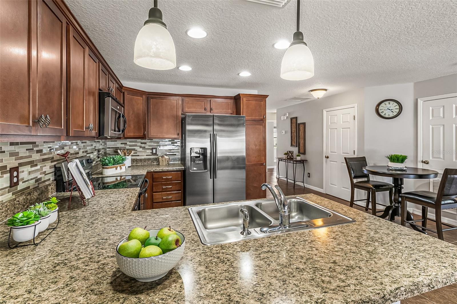 Image 17 of 56 For 112 Hurst Court