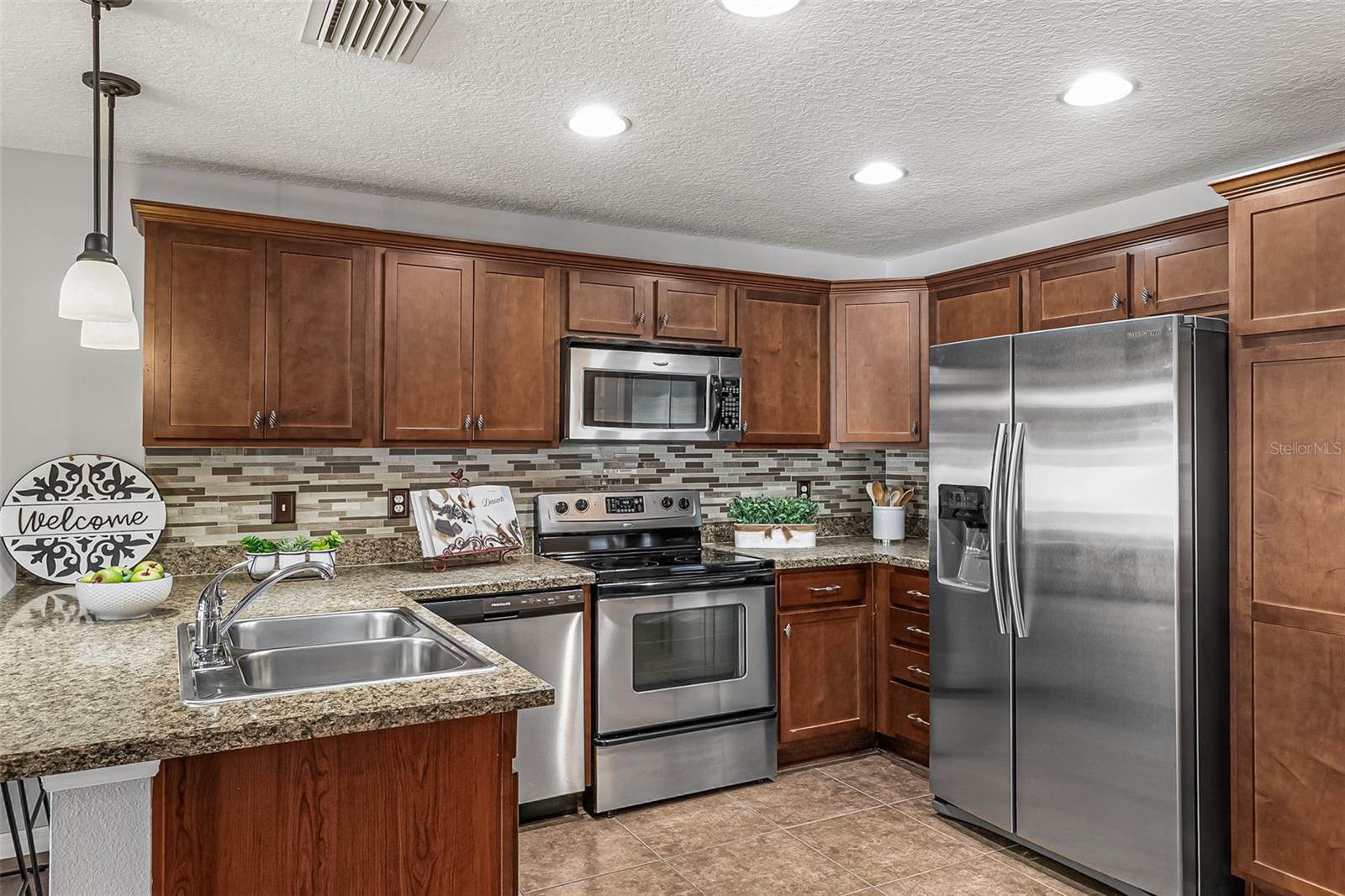 Image 18 of 56 For 112 Hurst Court