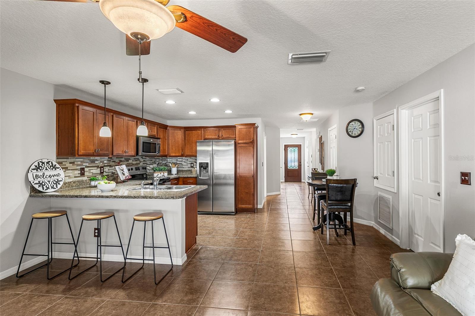 Image 19 of 56 For 112 Hurst Court