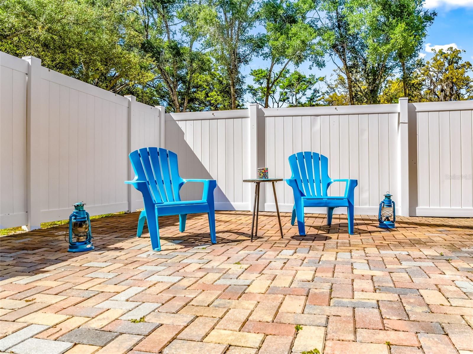 Image 30 of 56 For 112 Hurst Court