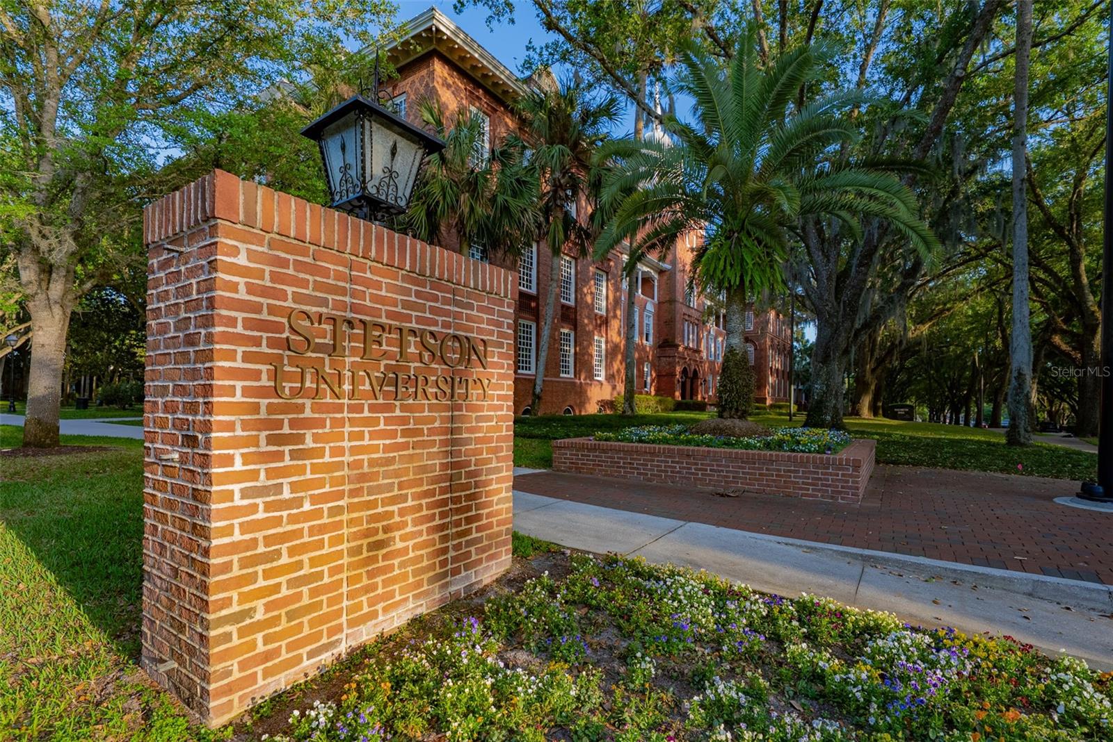 Image 41 of 56 For 112 Hurst Court