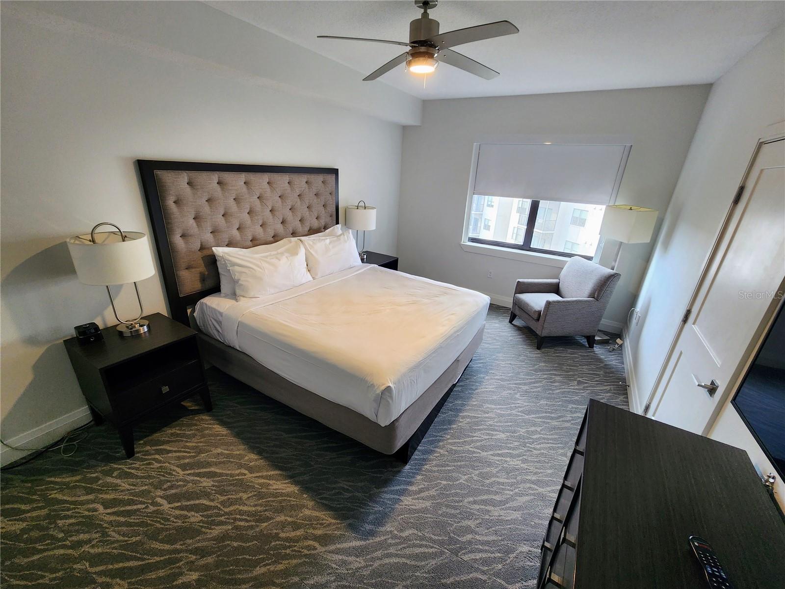 Image 11 of 21 For 14501 Grove Resort Avenue 3737