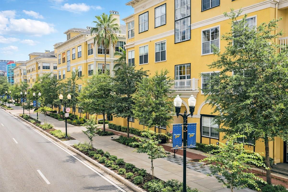 Image 18 of 24 For 860 Orange Avenue 440