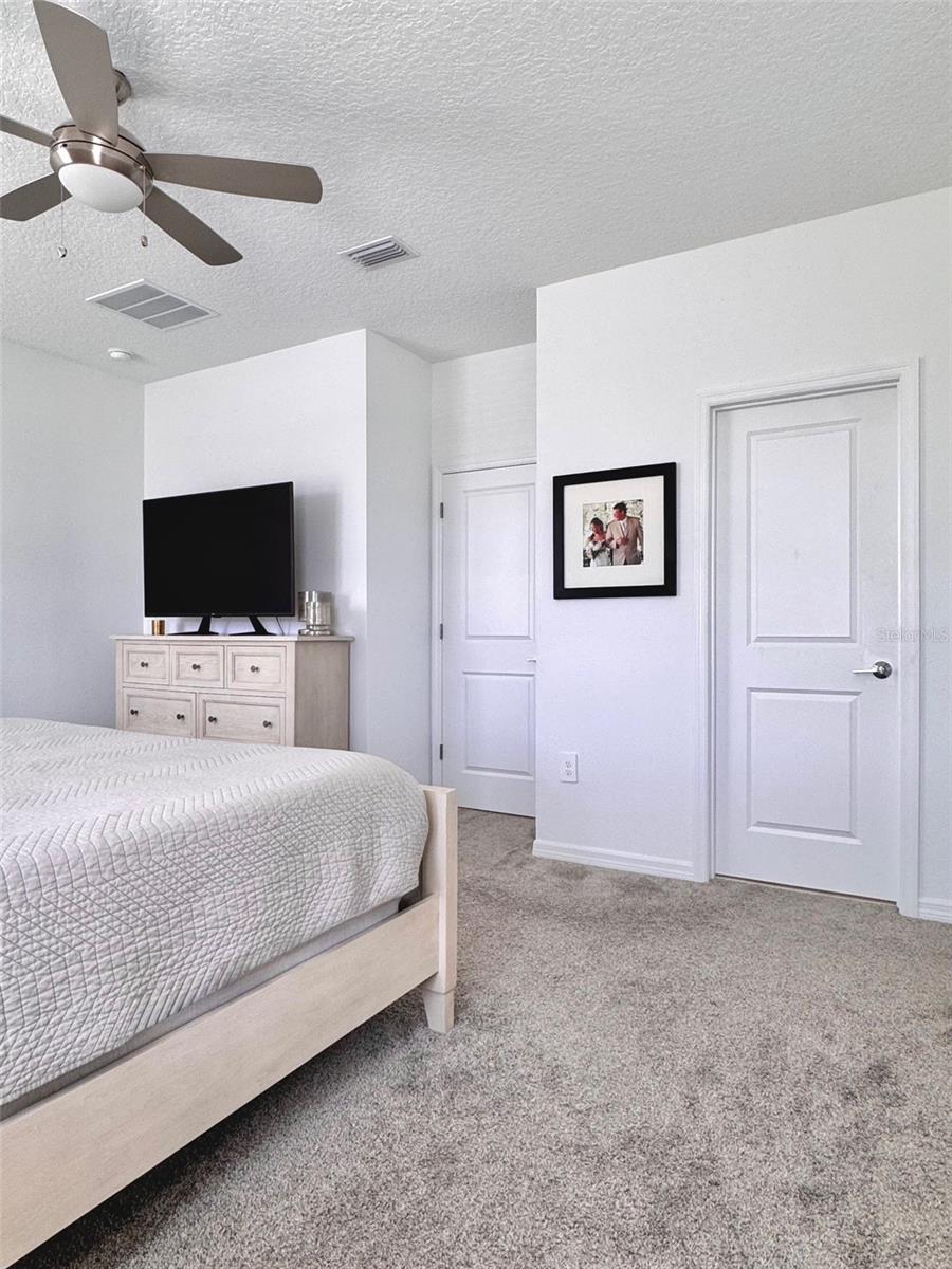 Image 15 of 31 For 4120 Jespersen Street