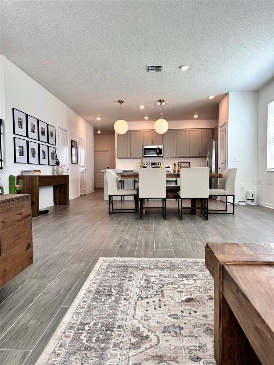 Image 6 of 31 For 4120 Jespersen Street