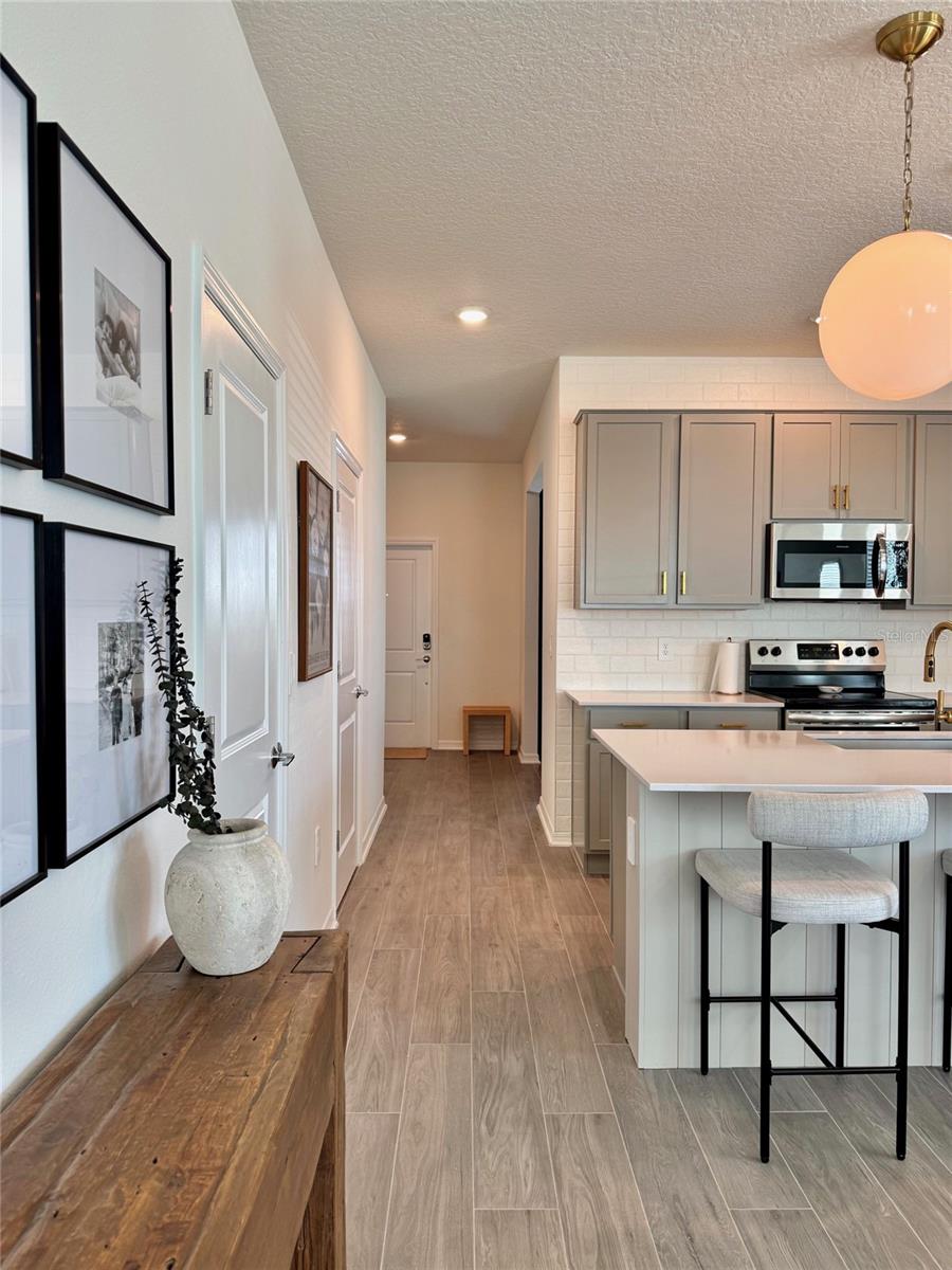 Image 8 of 31 For 4120 Jespersen Street