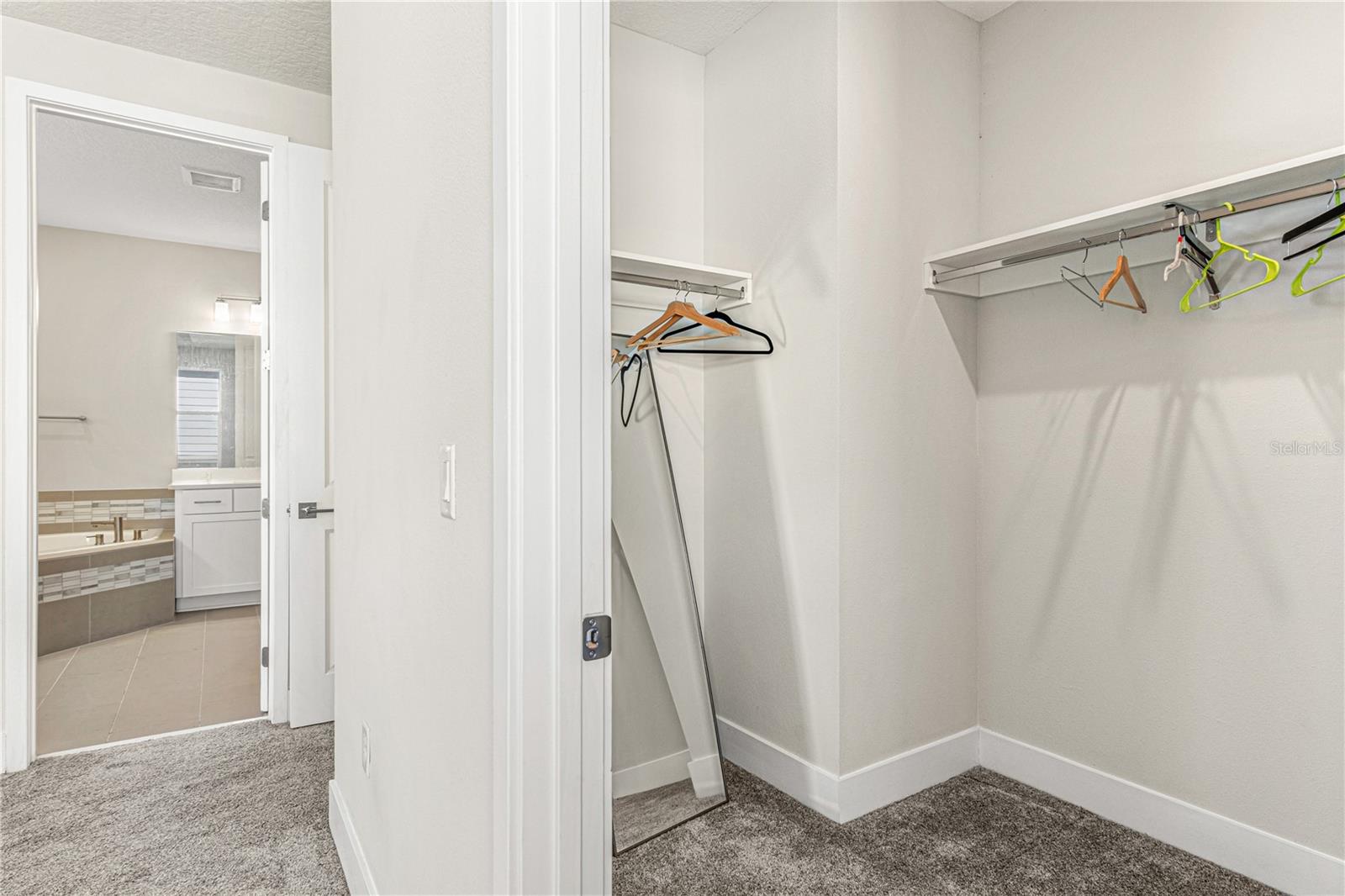 Image 25 of 46 For 7505 Alpine Butterfly Lane