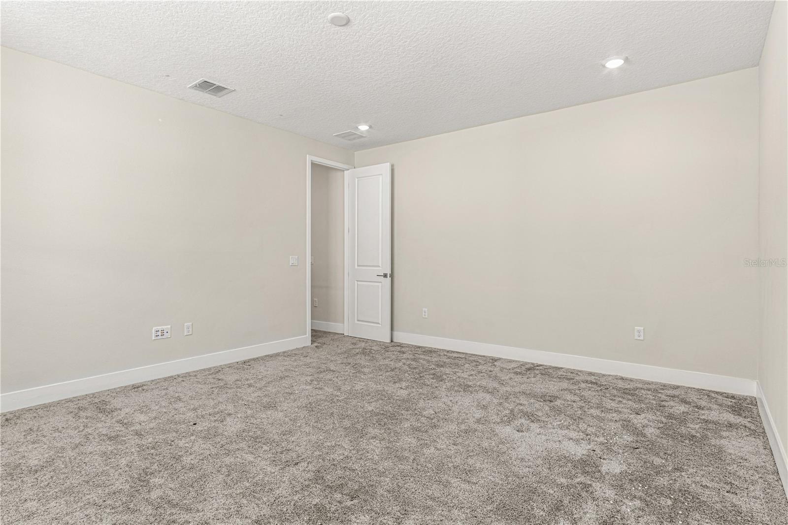 Image 31 of 46 For 7505 Alpine Butterfly Lane