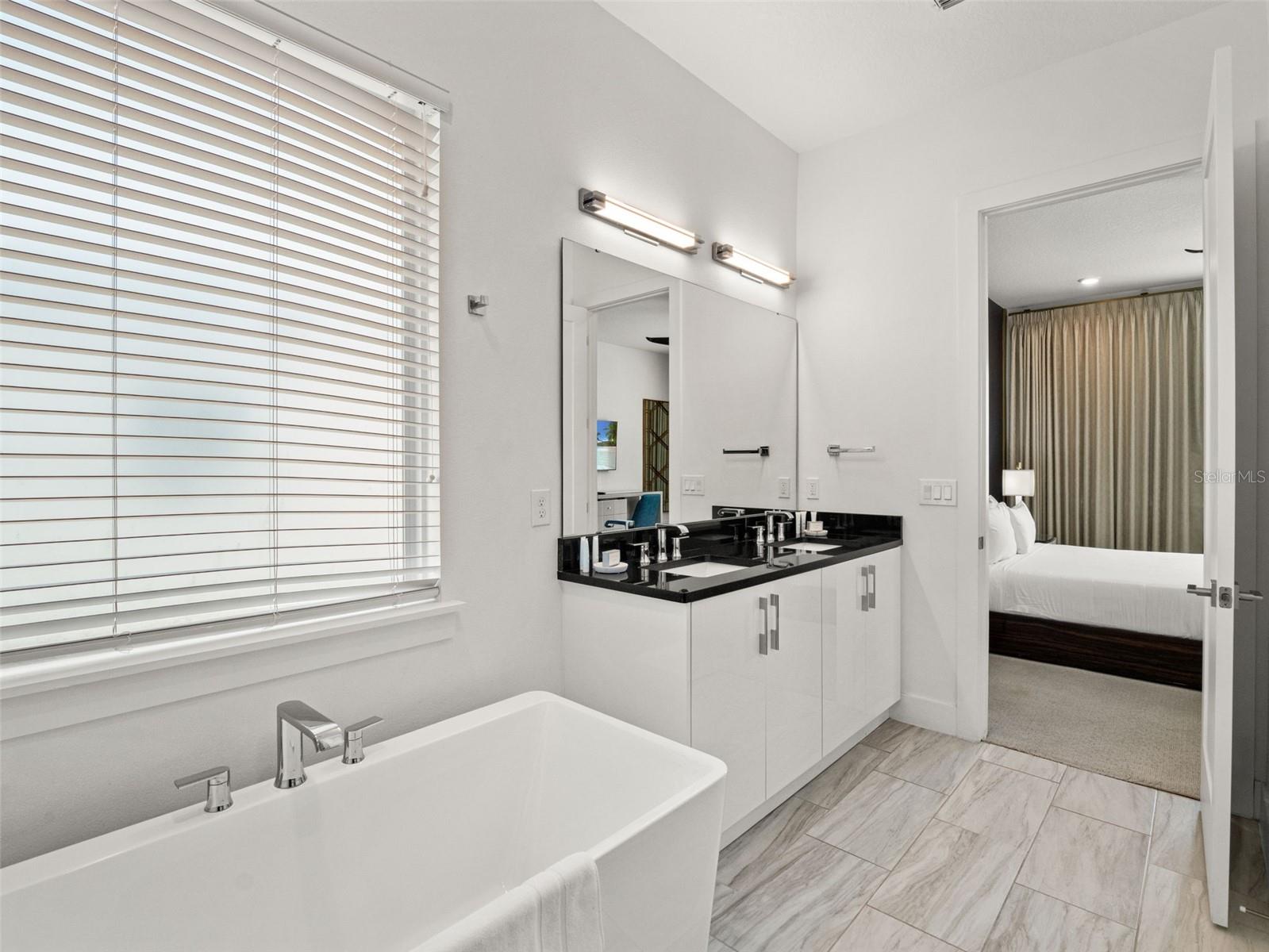 Image 35 of 61 For 2021 Oak Creek Loop