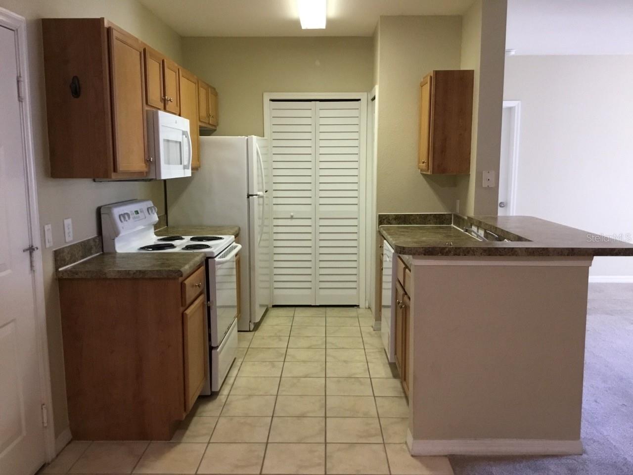 Image 8 of 22 For 5550 Michigan Street 3232