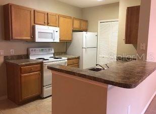 Image 9 of 22 For 5550 Michigan Street 3232