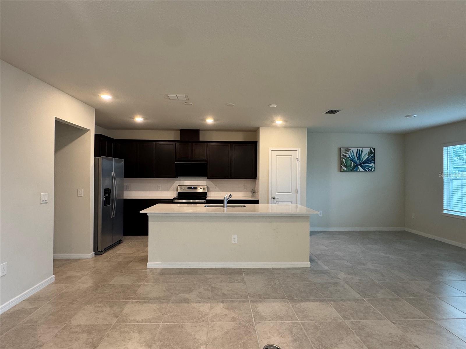 Image 3 of 37 For 2102 Charming Ave Avenue