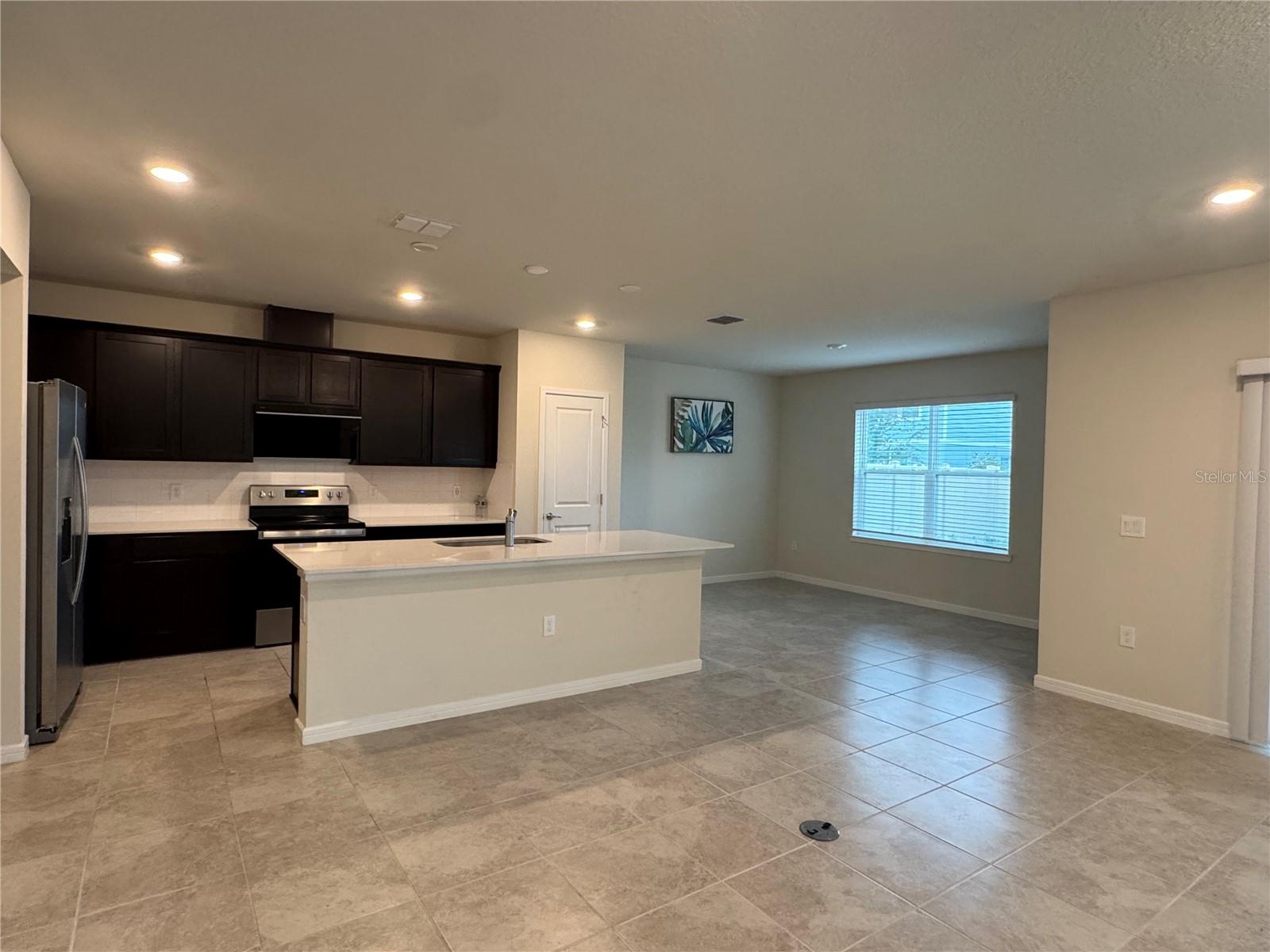 Image 4 of 37 For 2102 Charming Ave Avenue