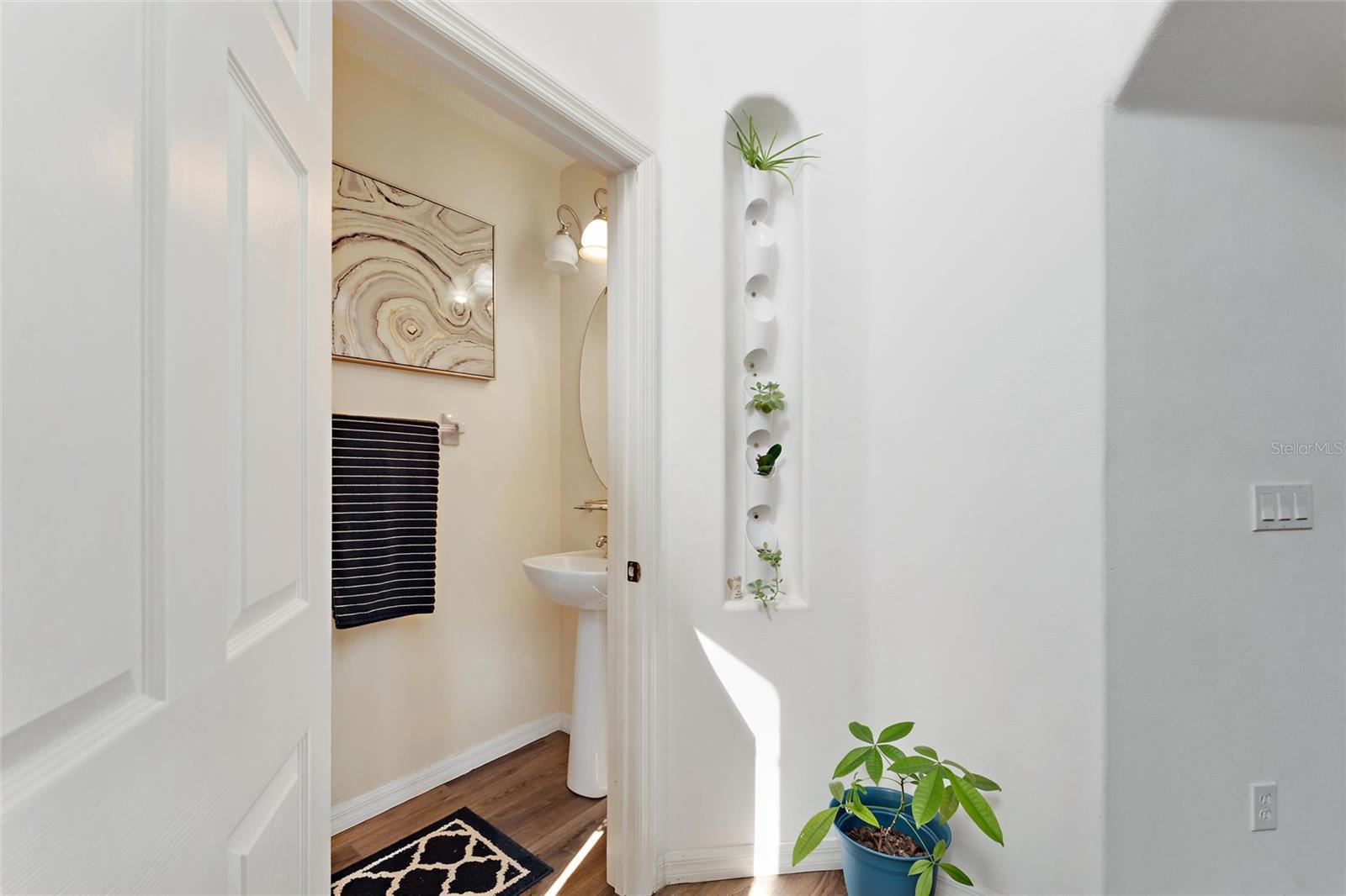 Image 14 of 25 For 6003 Apollos Corner Way