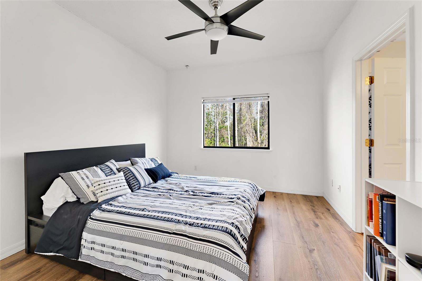 Image 15 of 25 For 6003 Apollos Corner Way