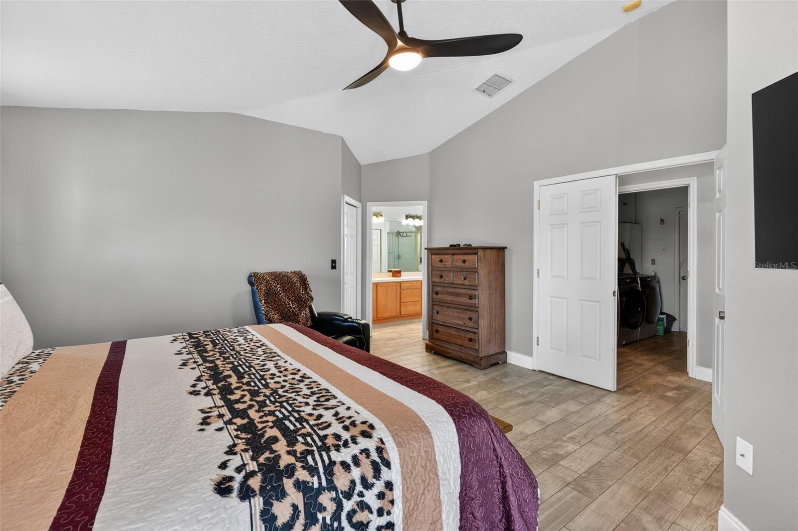 Image 18 of 27 For 2231 Summer Raye Court