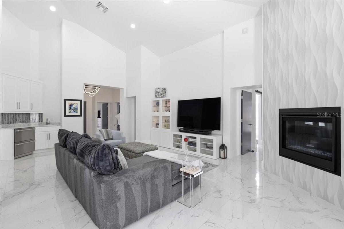 Image 10 of 61 For 9036 Shawn Park Place