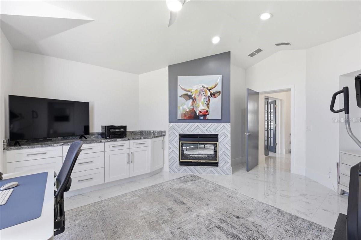 Image 25 of 61 For 9036 Shawn Park Place