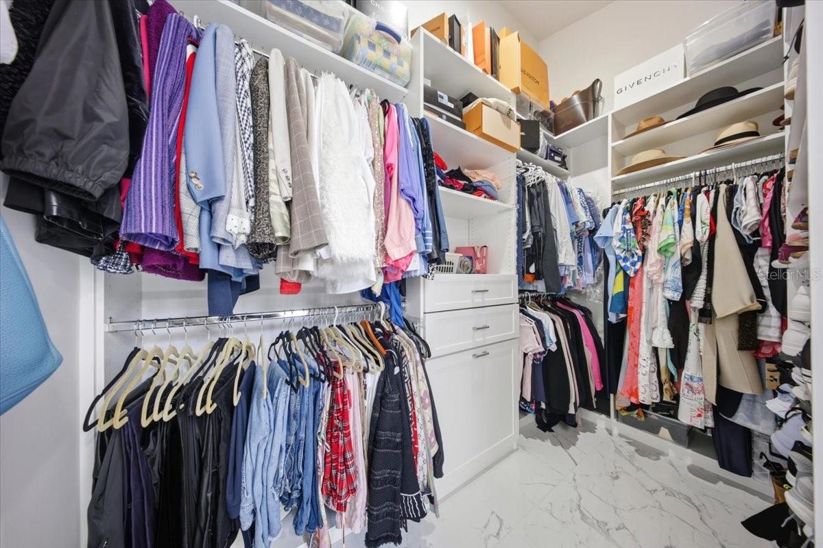 Image 32 of 61 For 9036 Shawn Park Place