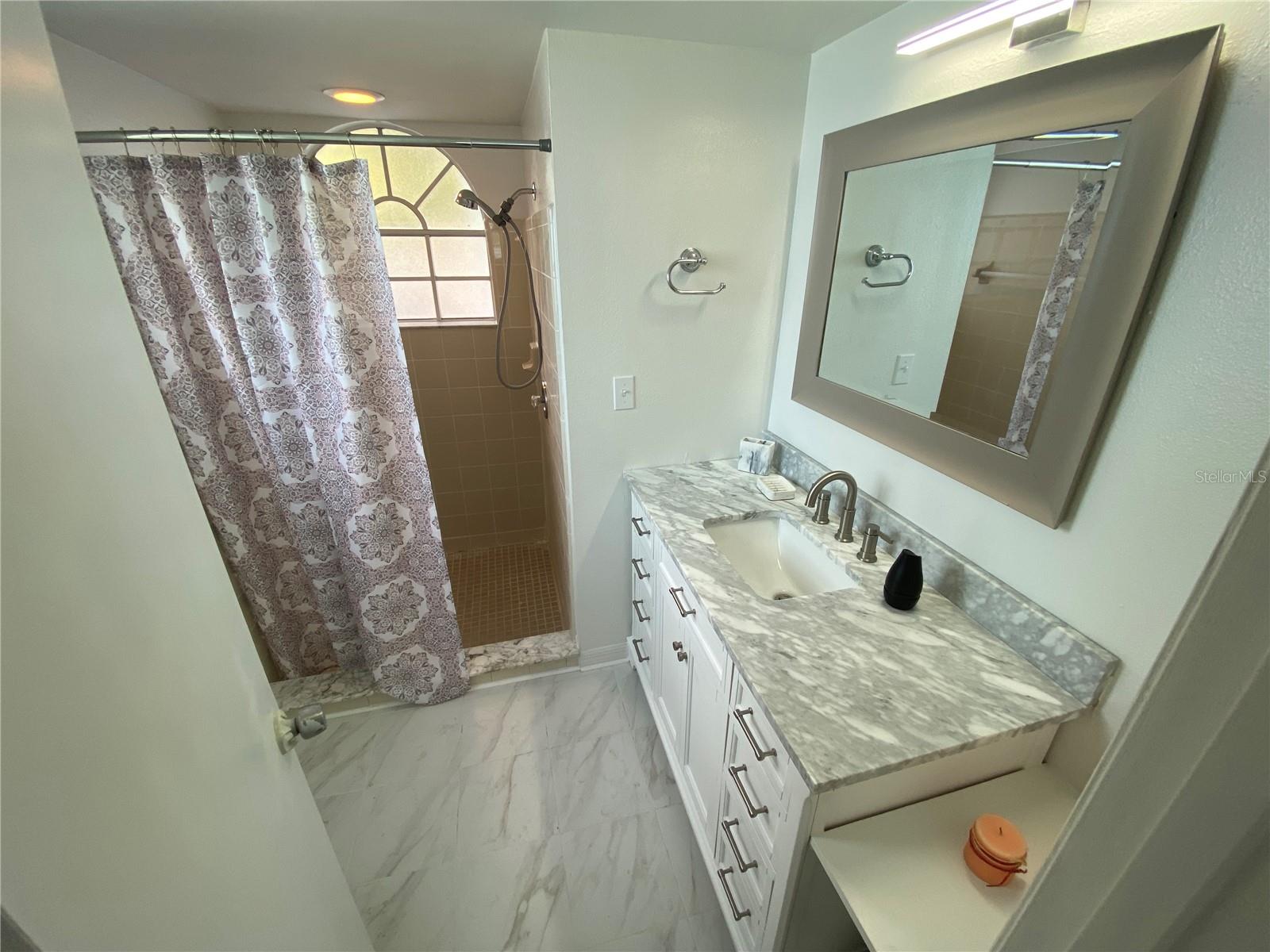 Image 12 of 23 For 2723 Poinciana Boulevard 159