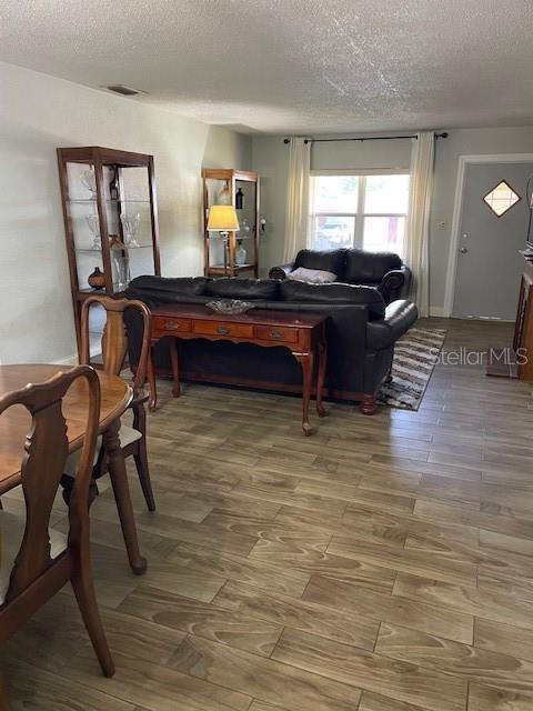 Image 7 of 30 For 6800 Anoka Drive