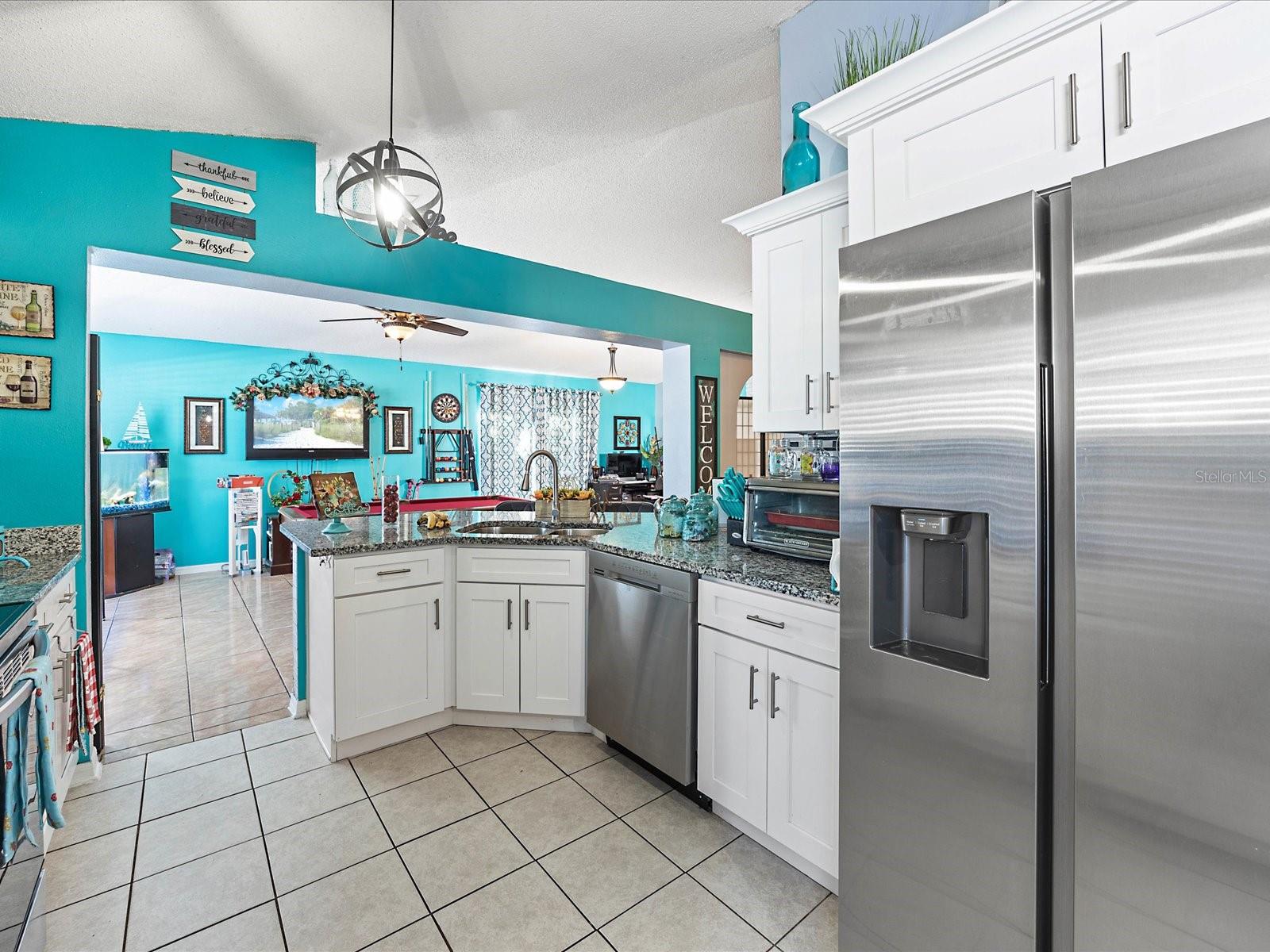 Image 9 of 28 For 837 Grande Regal Point